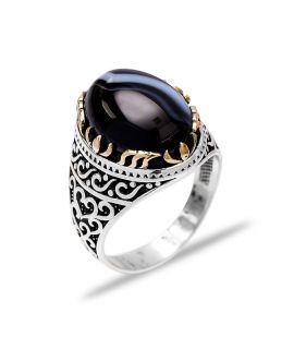 Silver ring with onyx stone...